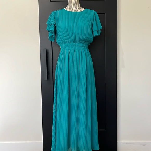 Zara - Pleated Dress - Picture 2 of 11